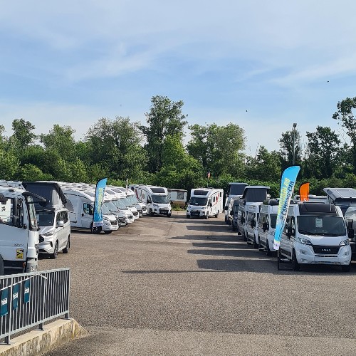 CAMPINGS-CAR NEUFS