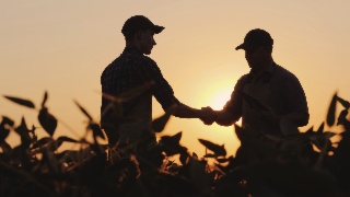 Pourquoi se faire accompagner pour l’installation d’un événement agricole ?