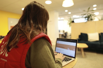 Cesu, fiscalité : tout comprendre pour vous lancer dans le service à la personne (avec HometZen)
