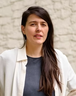 Élise Girardot : nouvelle directrice du FRAC Auvergne, une curatrice pour « vivre de paysages »
