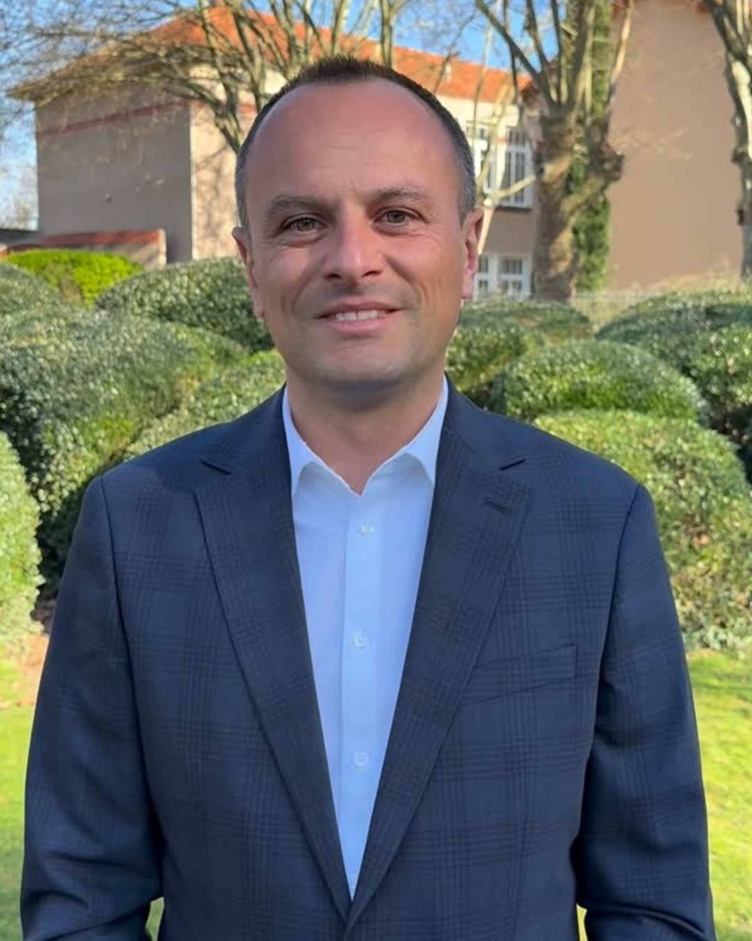 Municipales 2026 à Clermont-Ferrand : Julien Bony (LR) élu maire et met fin à plus d'un siècle de gauche