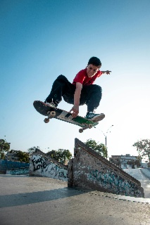 [DIS MOI TOUT] Sur le skateboard à Clermont