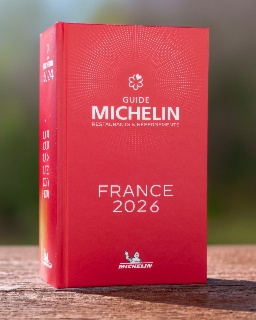 Guide Michelin 2026 : 10 étoiles et 2 Bib Gourmand pour le Puy-de-Dôme, le Cantal décroche une nouvelle étoile