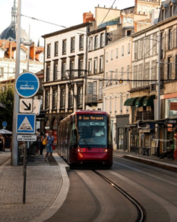 TOP 12 POUR ÊTRE UN(E) VRAI(E) CLERMONTOIS(E)