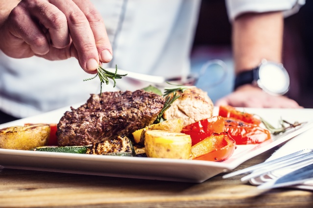 Comment attirer, fidéliser et parler de  votre restaurant ?