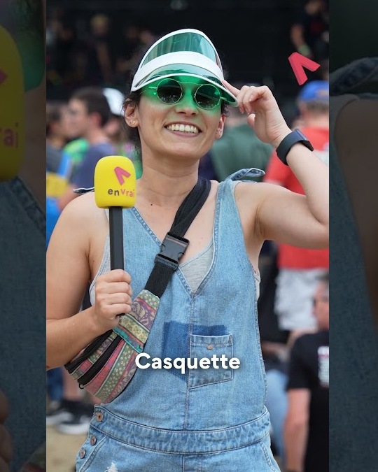 C'EST QUOI L'ACCESSOIRE INDISPENSABLE AU FESTIVAL EUROPAVOX ?