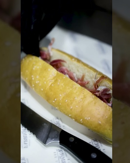LE HOT-DOG LE PLUS GOURMAND DE CLERMONT !