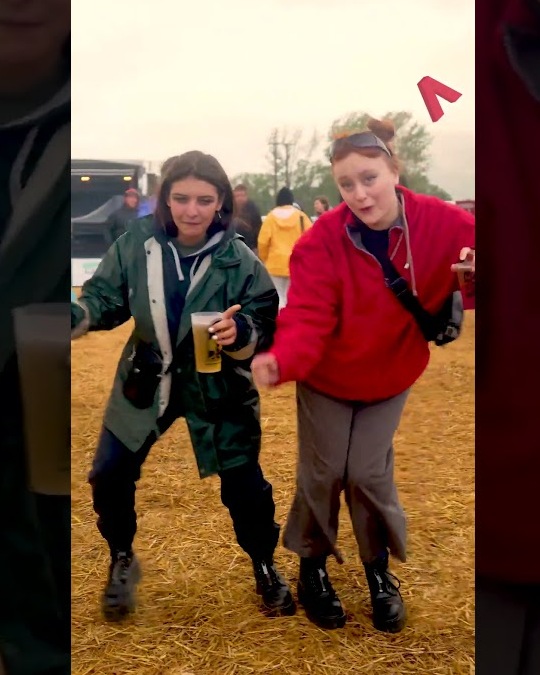 C'EST QUOI TON MOUV DE DANSE ?
