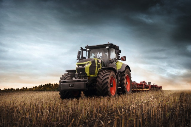 Tracteurs AXION Série 9