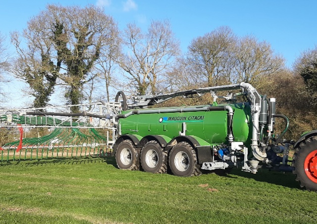 Tornade  28 000 XL