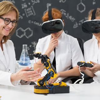 SERIES - ARTICLE 2 -  DISCOVER OUR SECOND ARTICLE "WOMEN LEADING THROUGH STEM AND AI IN ASIA" IN COLLABORATION WITH STANDARD CHARTERED BANK!