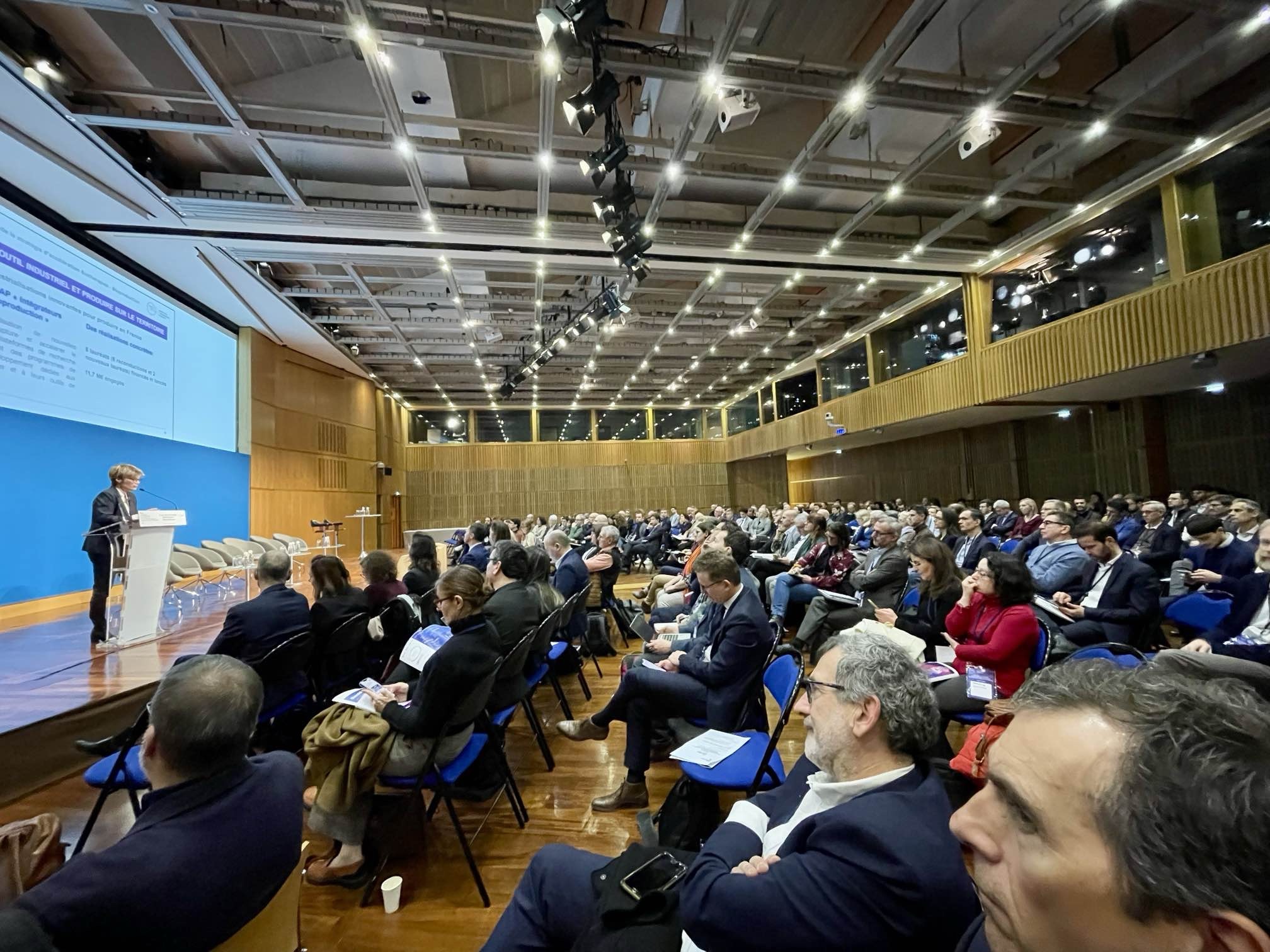Près de 300 participants étaient présents ce mercredi pour souffler la 2ᵉ bougie de la stratégie d’accélération de #bioproduction de thérapies innovantes