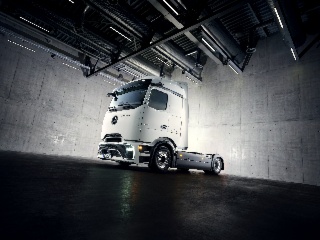 Mercedes-Benz Trucks lance l’eActros Lowliner