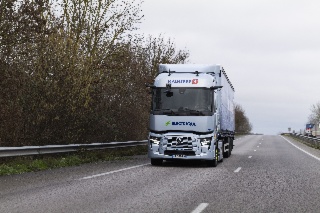 Renault Trucks électrifie son corridor logistique avec Malherbe