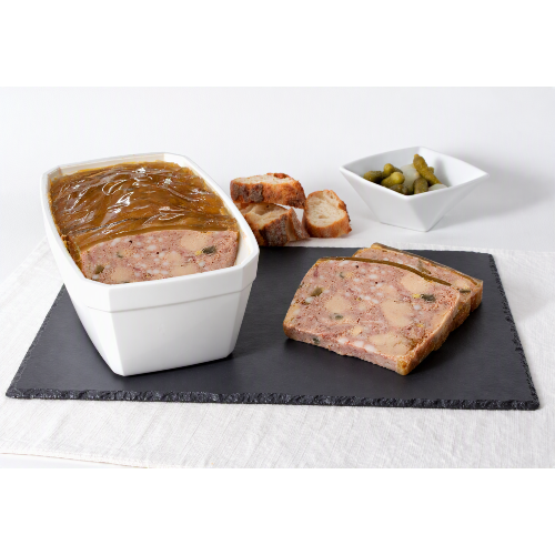 Terrine au foie de canard et aux girolles