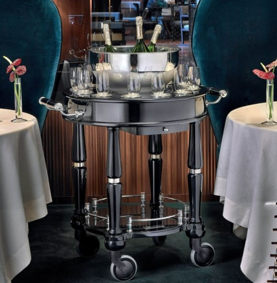 Chariots de service