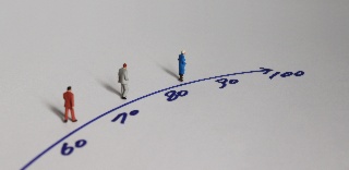 Expérimenter, Évaluer, Déployer : le rôle des Gérontopôles dans l'innovation de la transition démographique