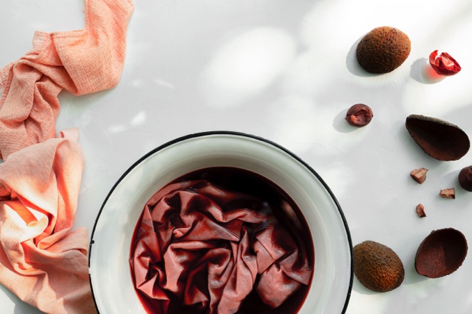 Natural dyes vs toxic colorants