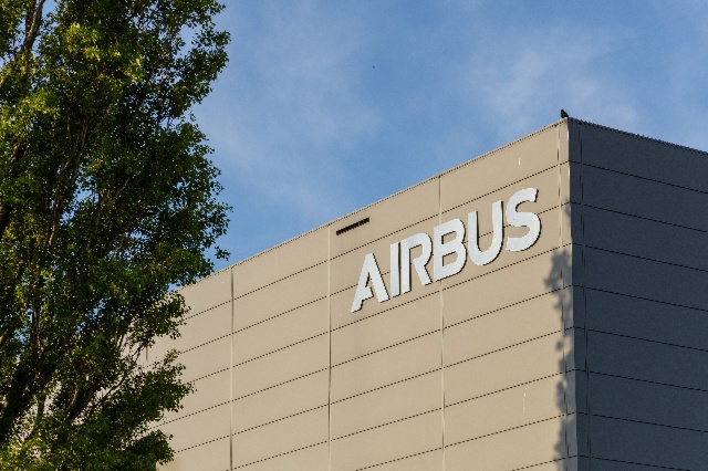 Cyberdéfense : Airbus s'installe pour un quart de siècle au cœur des réseaux militaires français