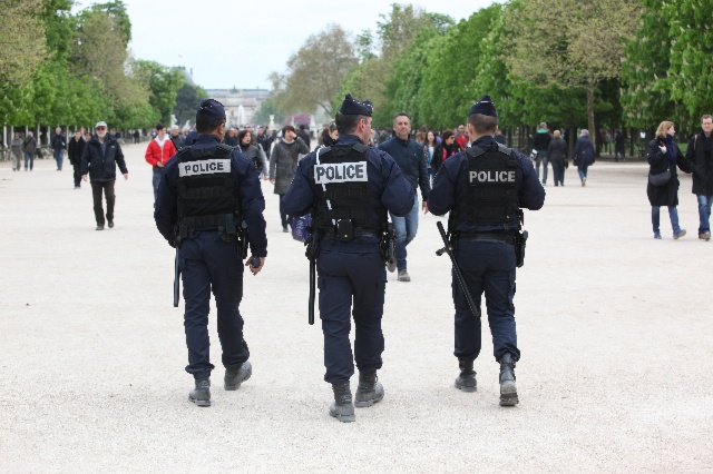 Protection policière particulière des personnes  menacées par les organisations criminelles