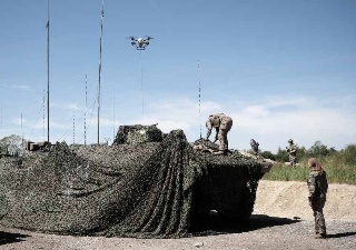 La DGA et Elistair mettent au point un drone capable de détecter les émissions radiofréquences des drones adverses