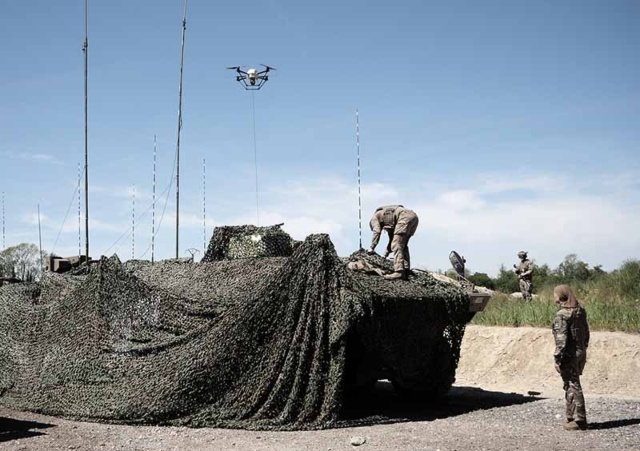 La DGA et Elistair mettent au point un drone capable de détecter les émissions radiofréquences des drones adverses