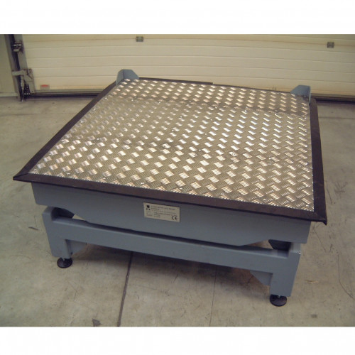 TABLE VIBRANTE