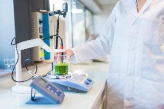 Jumeaux numériques : Yves Rocher accélère sa R&D cosmétique avec Dassault Systèmes