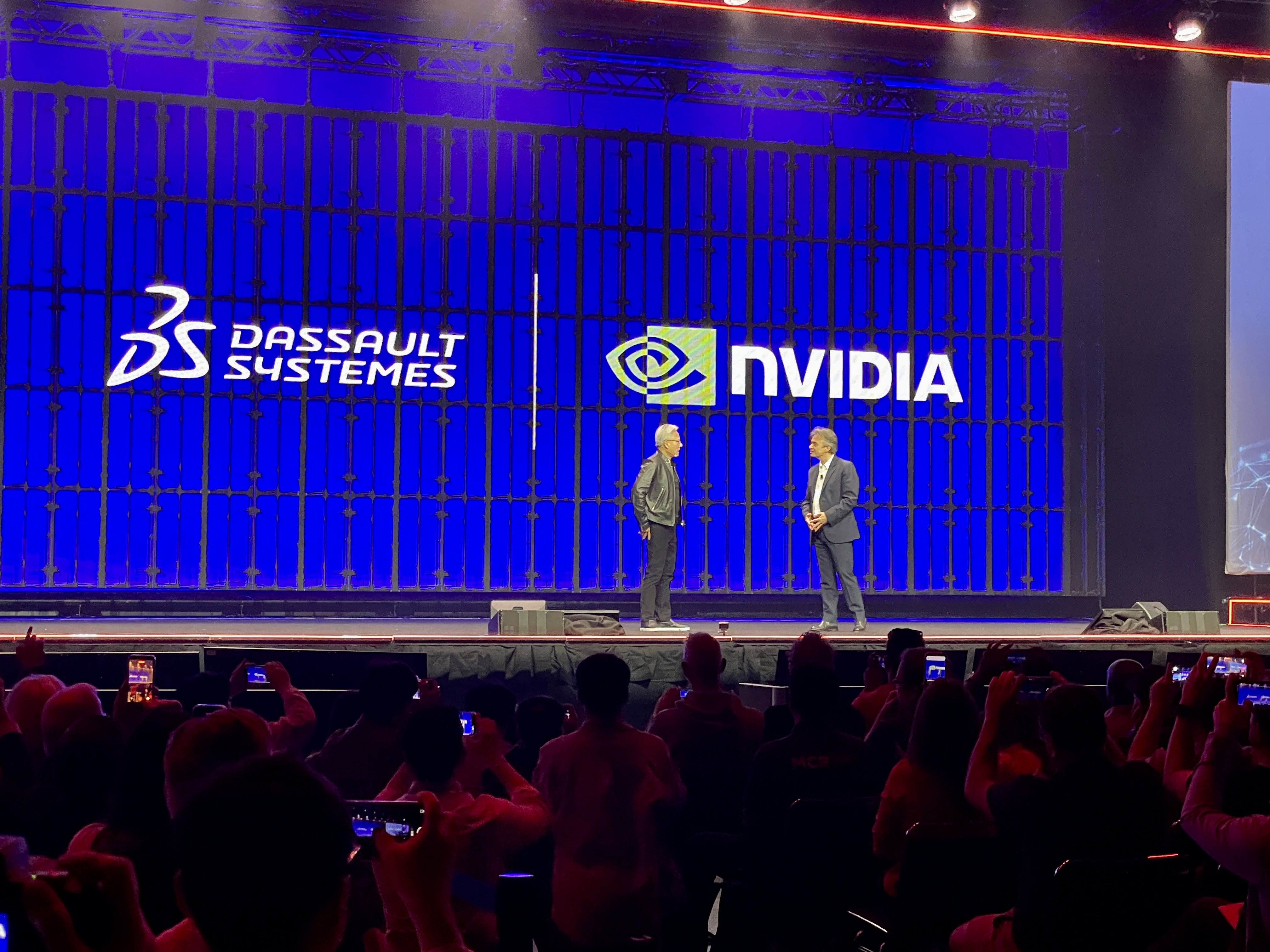 Dassault Systèmes et NVIDIA fondent l’IA industrielle des jumeaux numériques