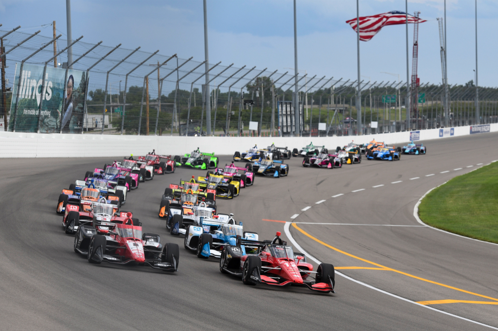 Une course automobile, comme si vous y étiez