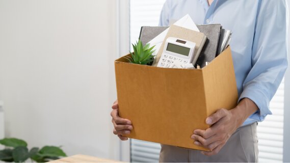 Royaume-Uni : le gouvernement présente son code de bonnes pratiques du « fire and rehire » 