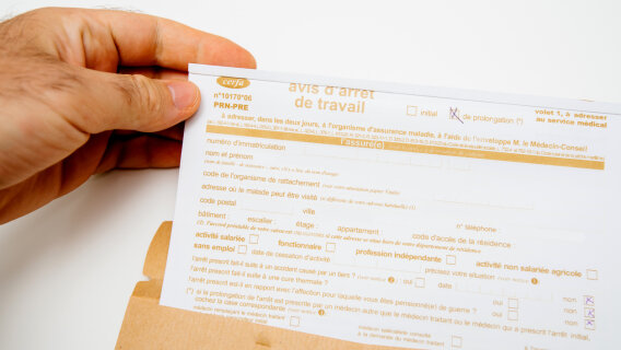 [INFOGRAPHIE] Arrêt maladie : la santé mentale des jeunes actifs particulièrement dégradée