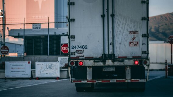 Le gouvernement déploie une nouvelle feuille de route logistique et transport pour 2025-2026