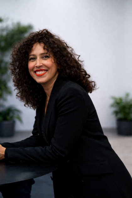 Dounia Tbeur prend la direction du marché francophone de Humanscale
