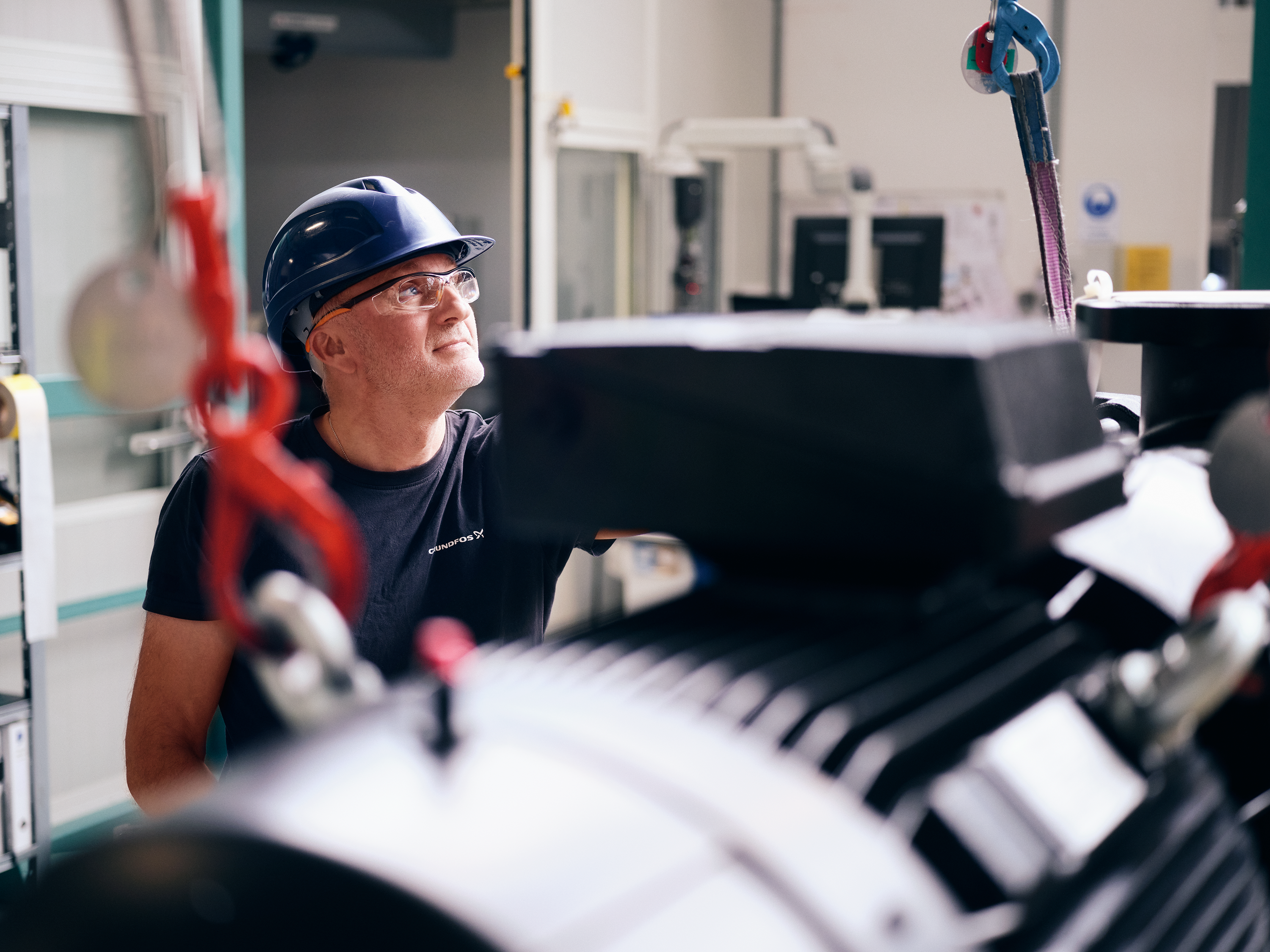 Twin+ Jumeau numérique press-material-employee-CR-factory-bjerringbro-Grundfos-master