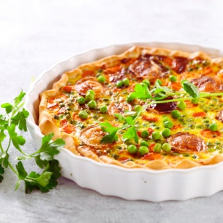 Quiche au thon et ses légumes de saison