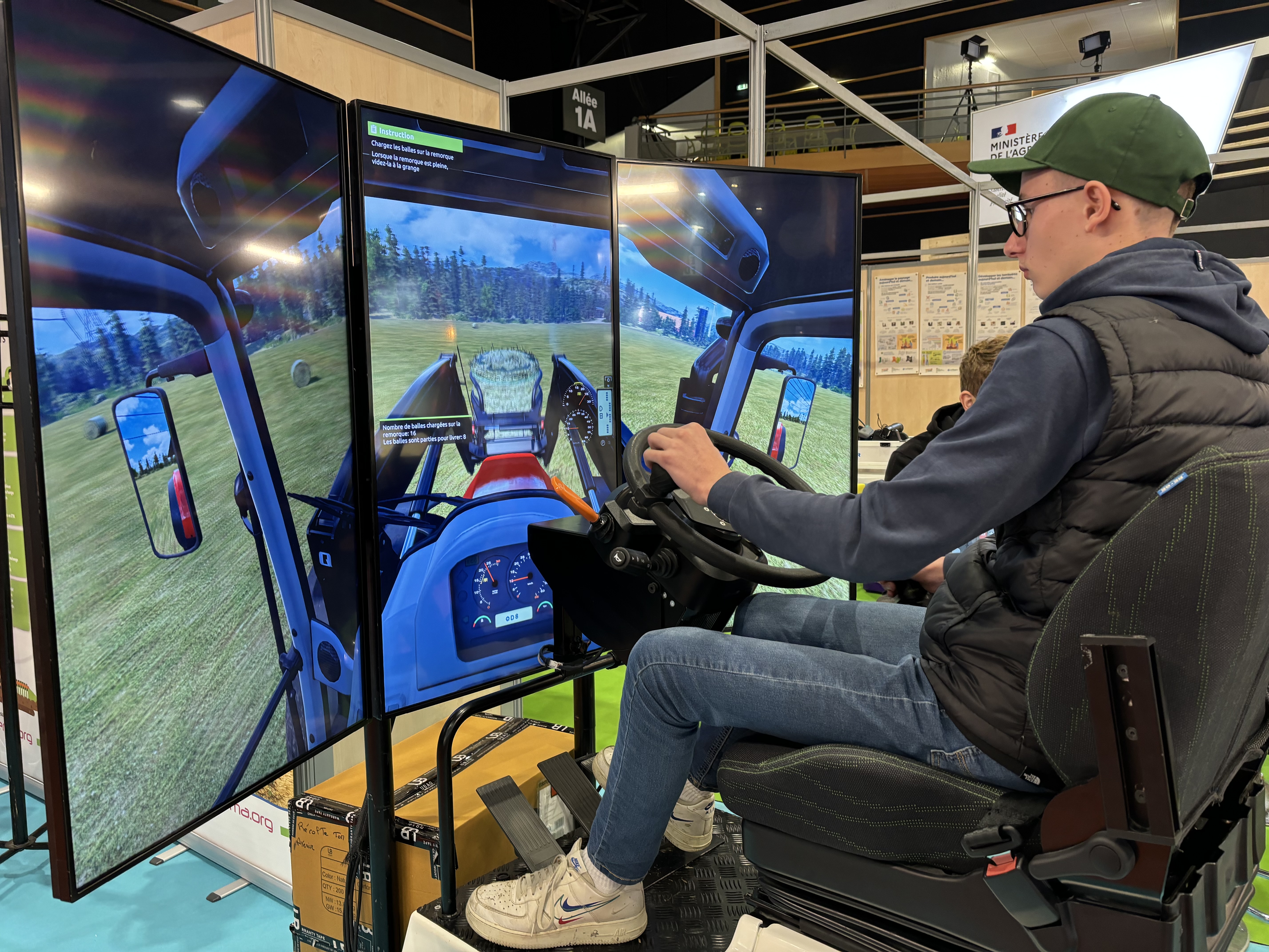 Simulateur sur le stand de l'Aprodema.