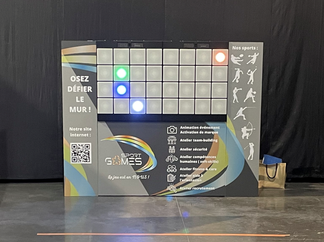 mur digital avec des points de couleurs