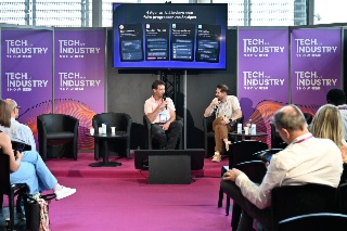 Comment Isover Placo engage ses équipes commerciales terrain grâce au digital learning et à l'IA