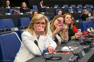 PWN Global: Summit 2024: Women - Peace, Health and Wealth