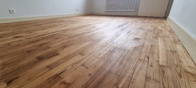 Clean Parquet : l’art de redonner vie aux parquets et escaliers en bois